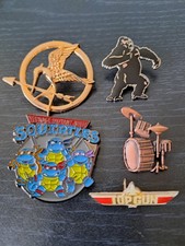 Set Of 5! Mixed Set Pin Badges, Including King Kong, Top Gun Vintage Pin & More