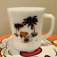 Fire King Peanuts Snoopy