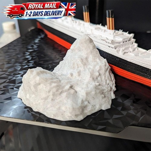 Break half rms titanic - half, boat