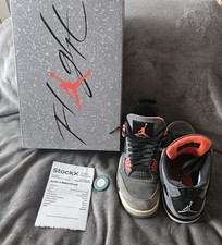 Nike Air Jordan 4 Retro