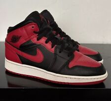 NIKE AIR JORDAN 1 Mid ‘Banned’ UK size 5  554724-074