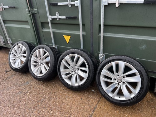 Set vauxhall insignia - of,