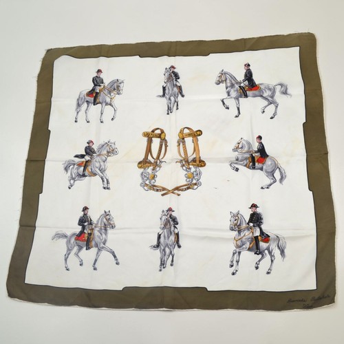 White silk spanish horse - white,