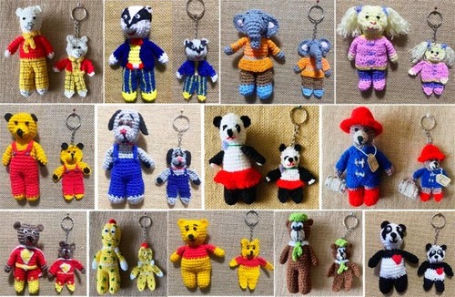 Bear figure keyring crochet - &,