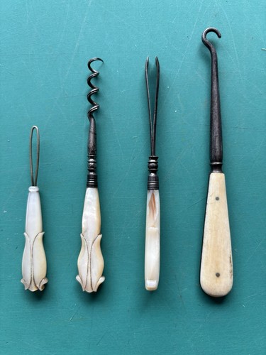 Set antique miniature - of,