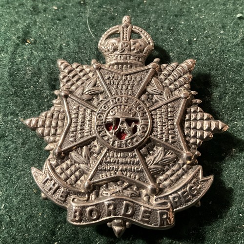 The border regiment cap badge - the,