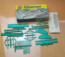 Airfix OO Gauge Platform