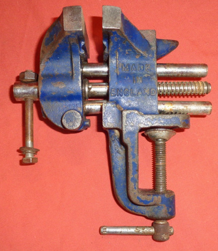 Vintage woden titan - x, 3"