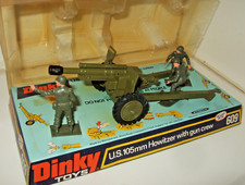 Rare Vintage Dinky 609 US 105mm Howitzer & 3 Man Gun Crew in flawed Blister .