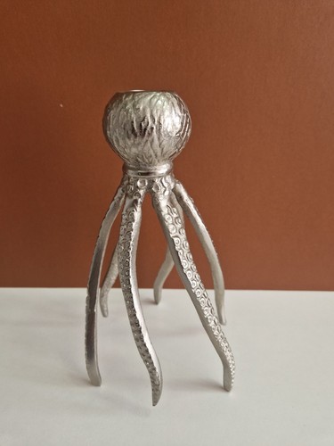Graham green octopus - &,
