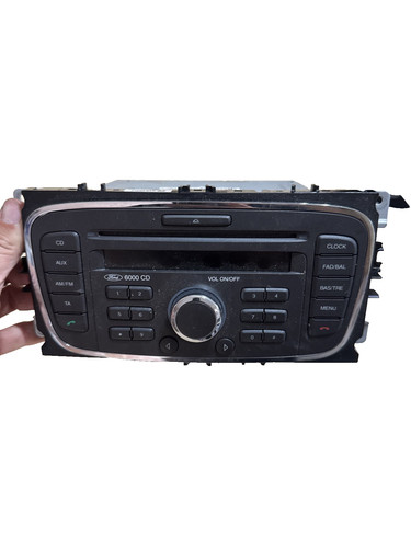 2010 ford focus - cd, radio