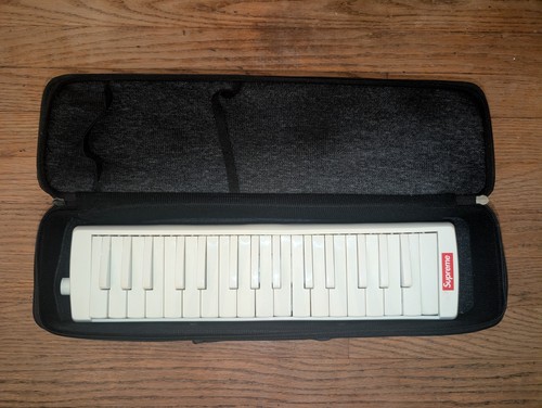 Supreme hohner melodica white - supreme,