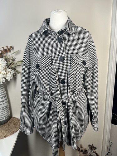 Houndstooth shacket size 14 - ,