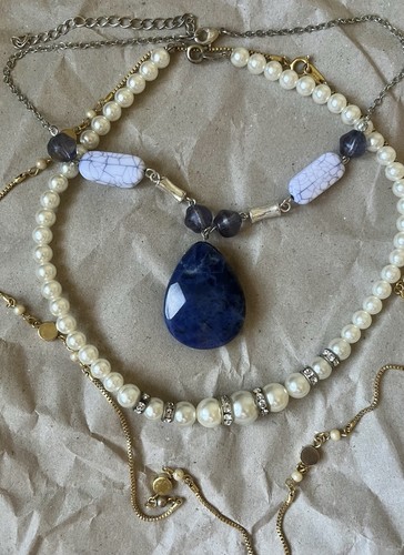 Bundle necklaces every - of,