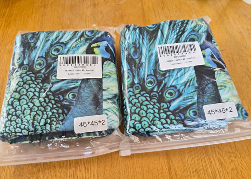 Peacock animal print - print, square