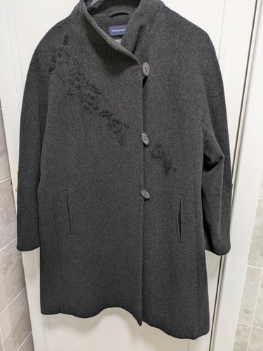 Stunning windsmoor black - stunning, wool