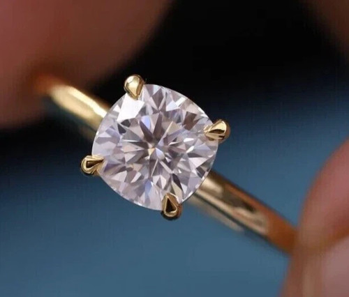 Cushion cut ct white - cut, 2.50