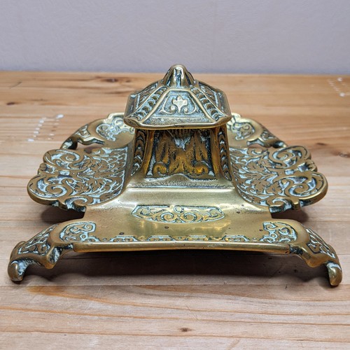 Vintage brass inkwell - vintage, pen