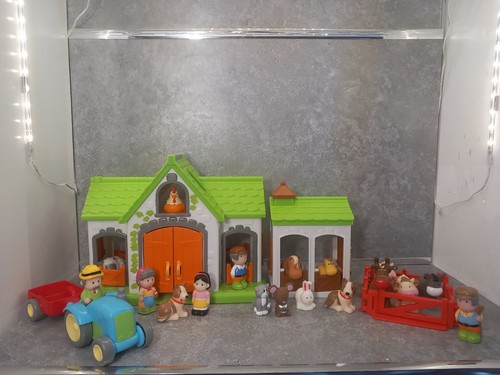 Elc happyland farm - elc,