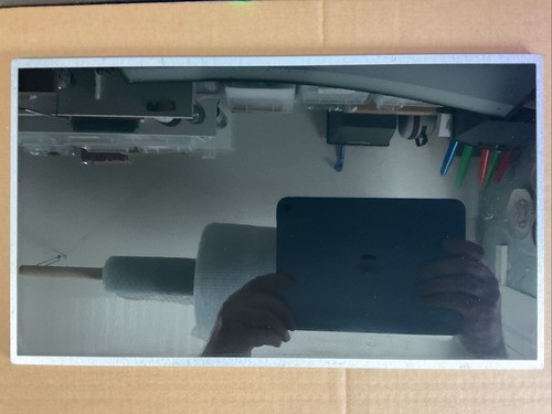 Genuine replacement - 15.6",