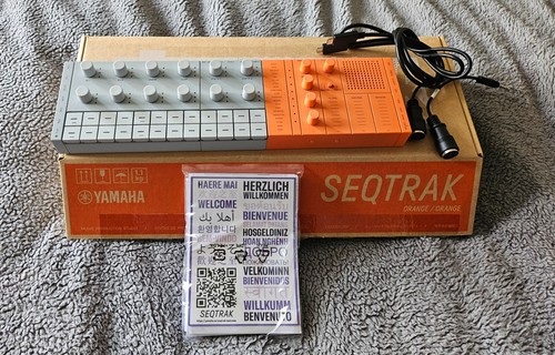 Yamaha seqtrak groovebox - yamaha, synth