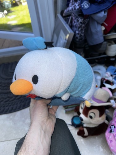 Bnwt official disney donald - official,