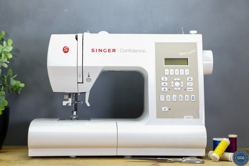Boxed display singer - boxed,