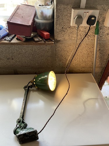 Edl light lamp - edl, workbench