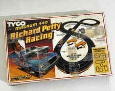 Vintage Tyco 6205 Magnum 440