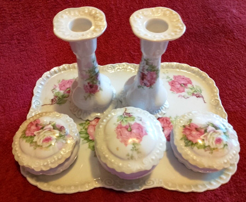 Antique victoria - antique,