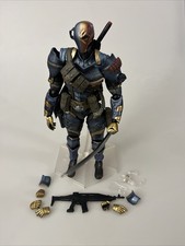 Play Arts Deathstroke Deadpool Batman Arkham Origins Action Figure Statue