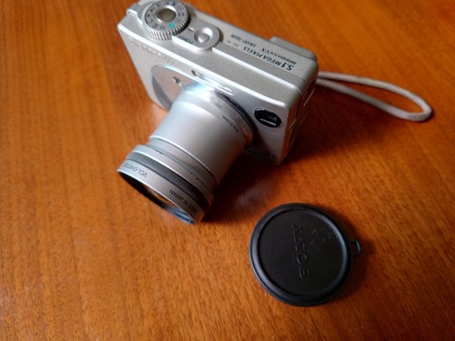 Sony digital camera cybershot - digital,