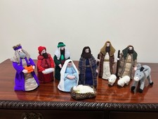 Hand Knitted Nativity Set 