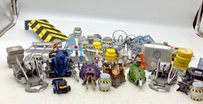 Robot Wars BBC 2000 Pull Back Toy Set with Accessories & Arena Accessories