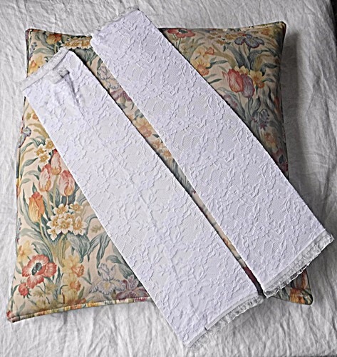 Lovely retro white lace over - white,
