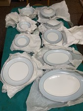 Vintage Noritake dinner service Fine China "Laureate" pattern no 5651