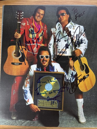 Wwf rhythm blues - &, signed