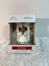 HALLMARK CHRISTMAS TREE