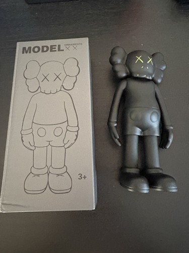 Cartoon kawsface figure - cartoon,