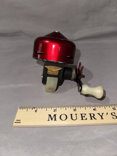 Vintage red abu garcia - red,