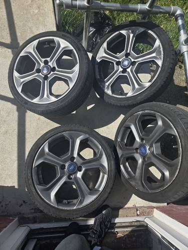 Genuine ford fiesta - ford,