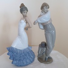 Pair of Nao by Lladro flamenco