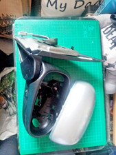 NISSAN ALMERA N/S  LEFT  REG -  Hatchback 2005   SE AUTO  NEEDS MIRROR