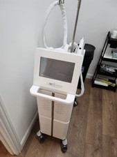 Professional diode laser hair removal machine in excellent condition