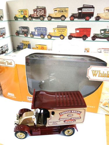 Vintage lledo renault van - vintage,