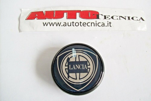Blue hub cap - stud, lancia