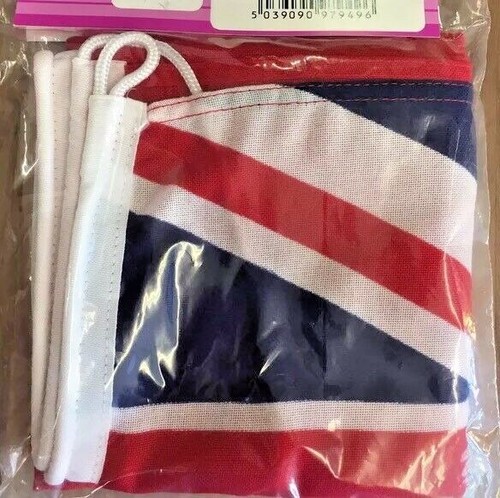 Red ensign medium - red,