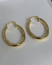 9ct Gold Ladies Irregular Oval