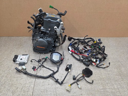Ktm 390 complete engine - ktm,