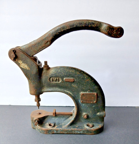 Antique universal shoe - antique,